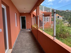 Ver detalhes: Venda: Moradia T3