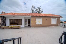 Ver detalhes: Moradia T4 para venda